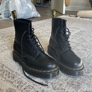 NEW Dr.Martens 1460 Bex Boots in black unisex (4 UK/5 US) - fits as 6 US womens
